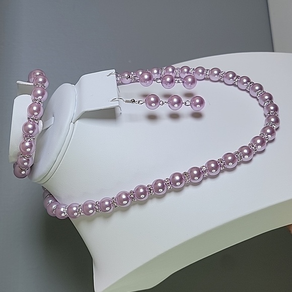 Beaded Jewelry Set Lavender Pearl Necklace Earrings Bracelet Fun Fashion - Picture 4 of 9